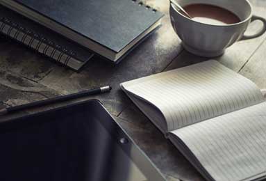 恩里克2025年带领巴黎赢得包括法甲冠军欧冠冠军在内几乎所有冠军